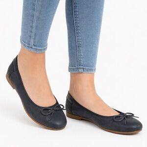 [Timberland] Navy Leather Flats